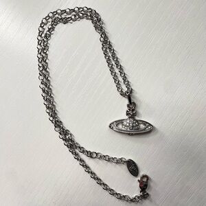 Elegant Silver Vienne Westwood Necklace